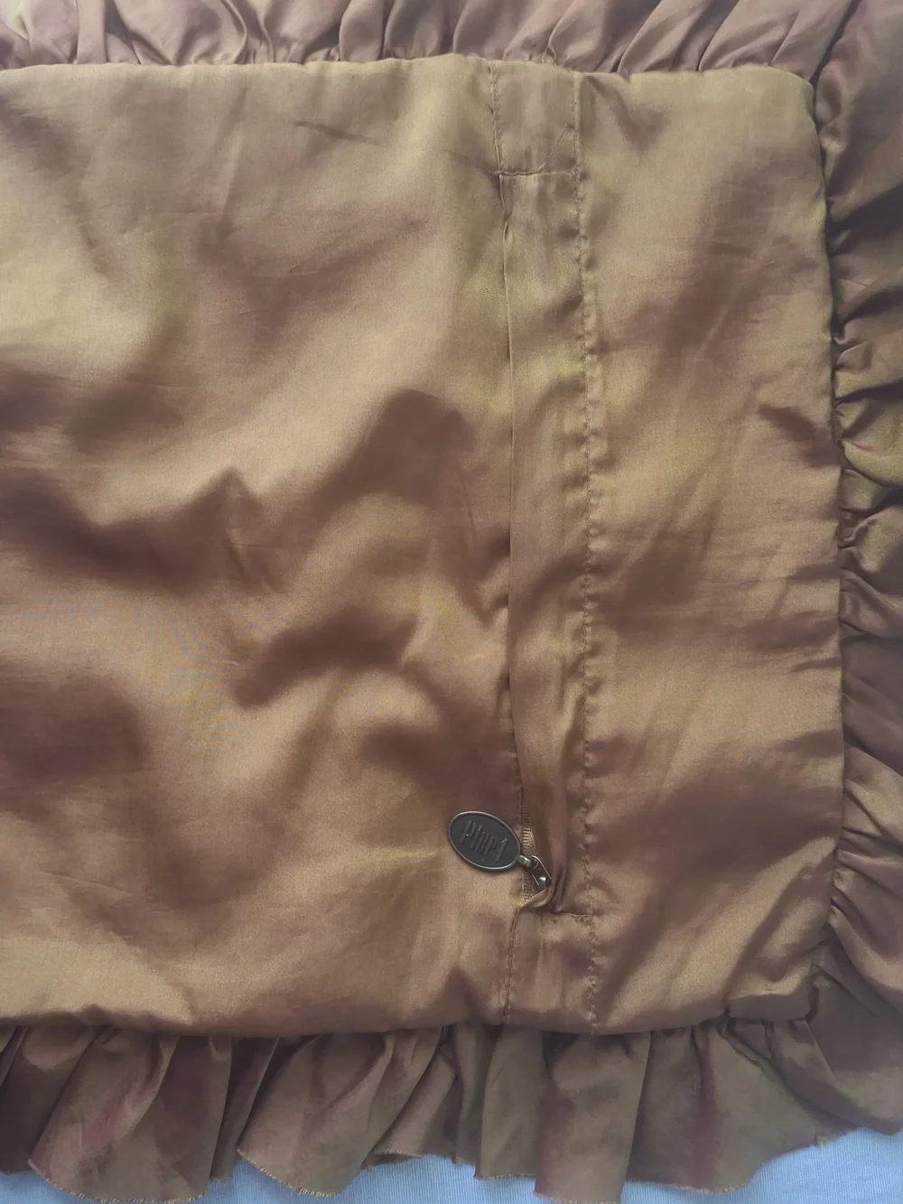Pier 1 Gold Irridescent Satin Ruffled Accent Pillow Covers 3 Pc Set.